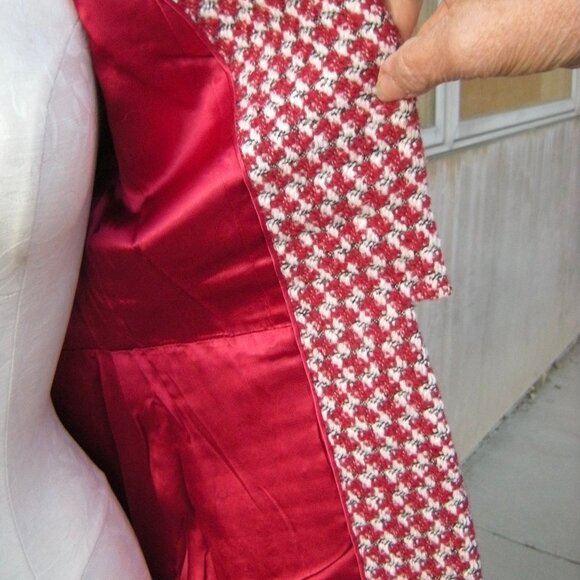 Ho Lai Ladies Tailor Couture Wool Jacket Red Silk Lined SIZE S/M - Picture 9 of 11